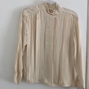 Blouse size 4